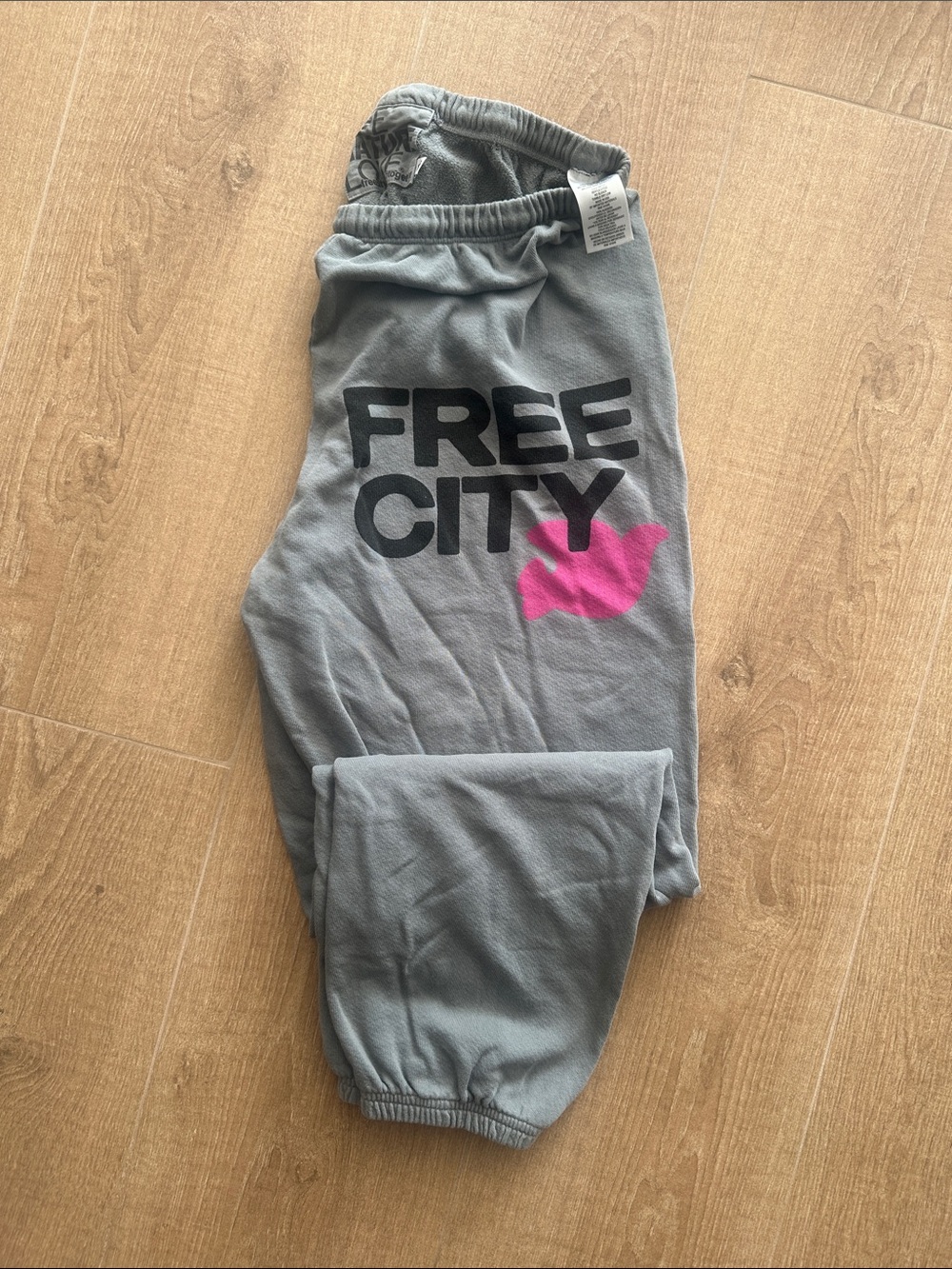 Free city sweatpants size XL great condition
